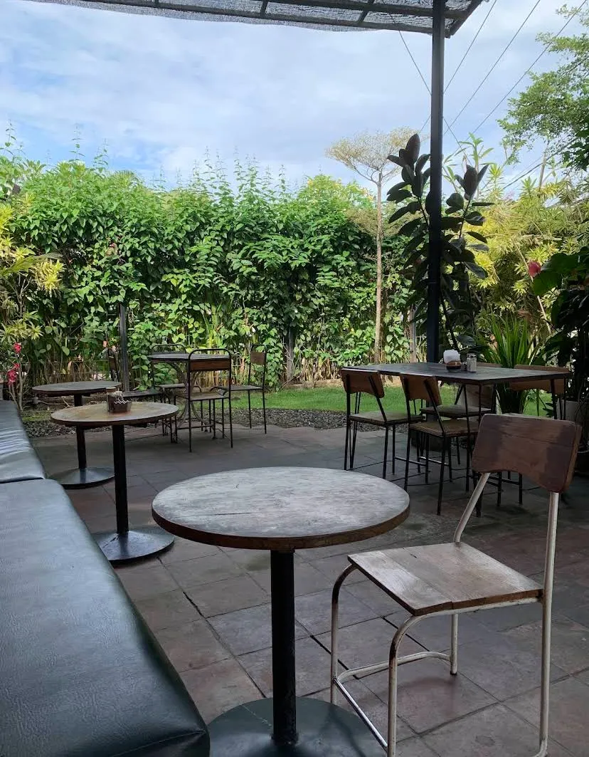 Cozy Cafe - Moodest